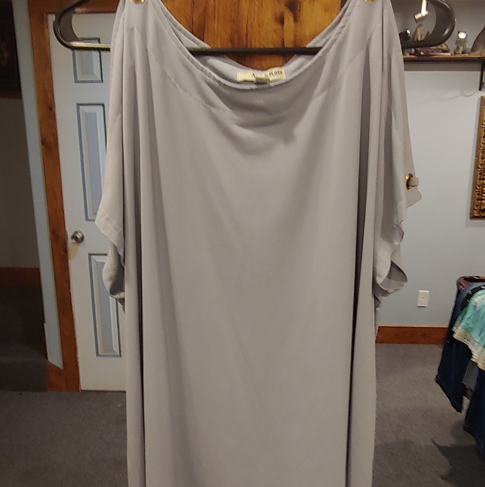 Women's plus size top W #384